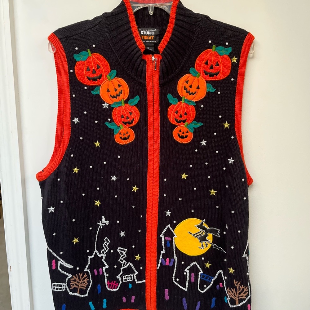 Halloween vest size XL